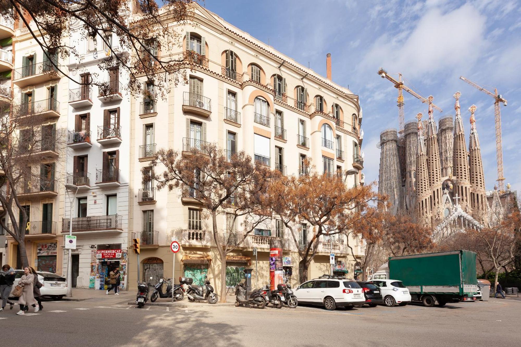 Eixample Sagrada Familia Apartments II Barcelona Bagian luar foto